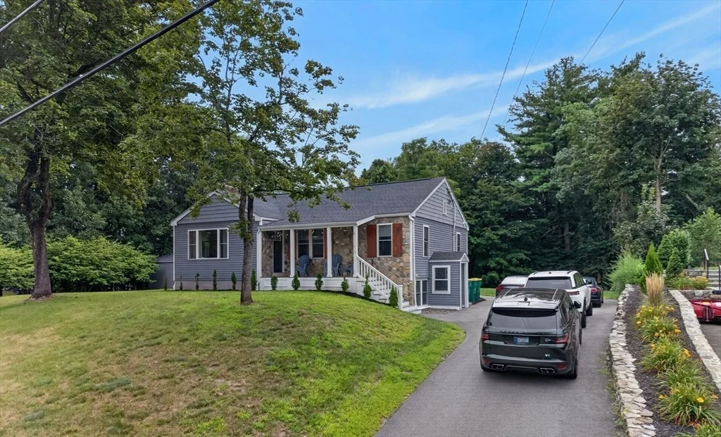 Photo of 15 Pheasant Ln