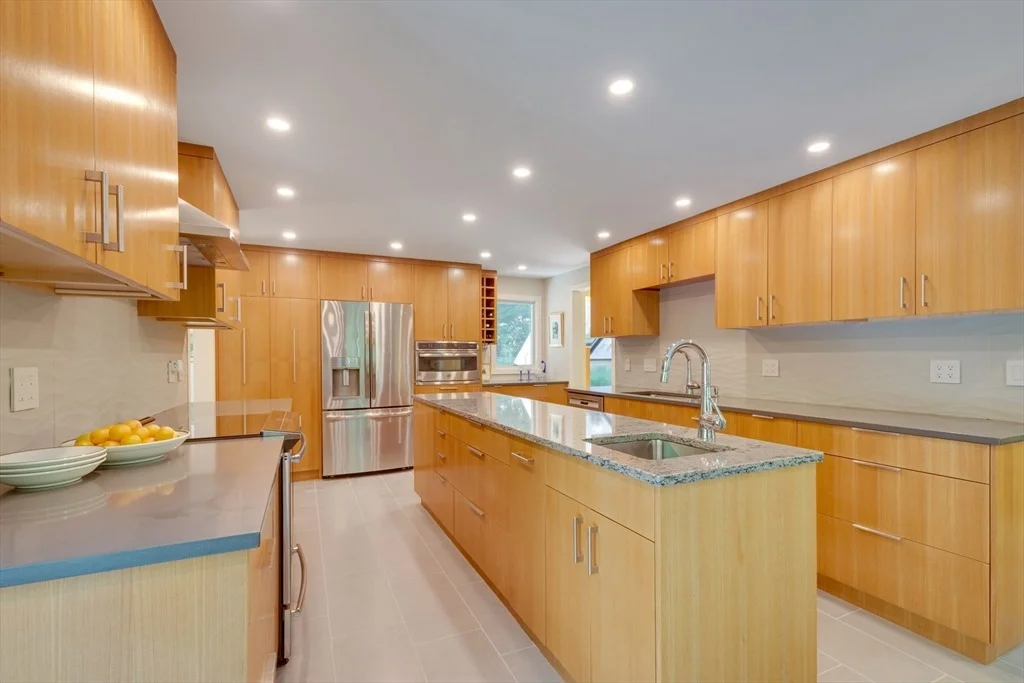 Photo of 15 Fieldstone Dr