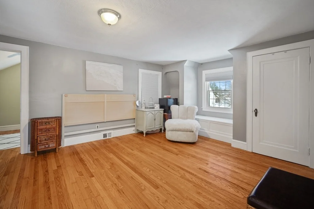 Photo of 144 Gillette Ave