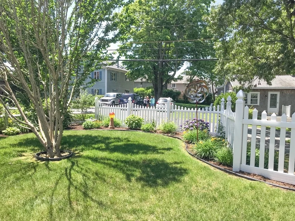 Photo of 8 East Blvd