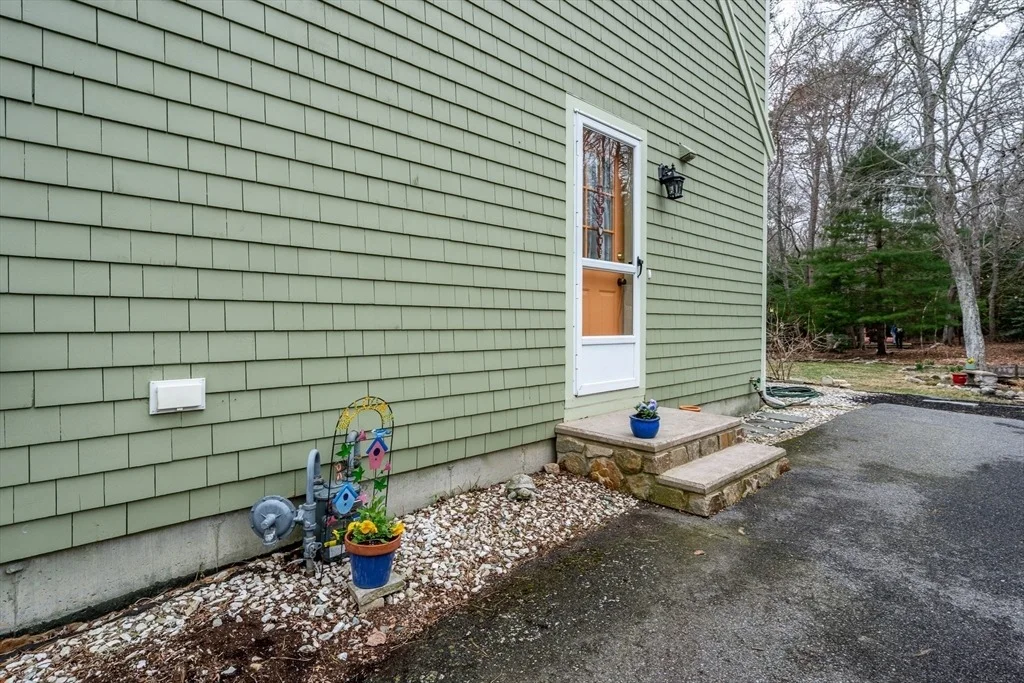 Photo of 49 Great Hill Dr