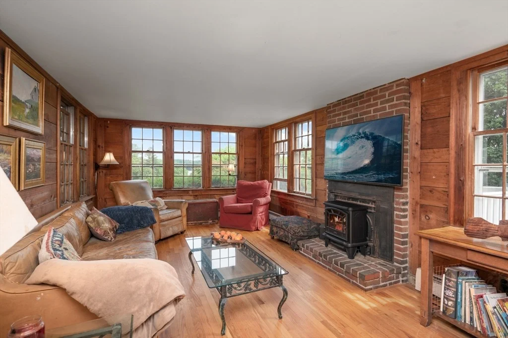 Photo of 33 Reservoir Drive
