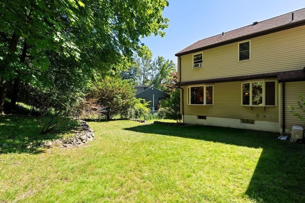 Photo of 26 Lawrence Ln