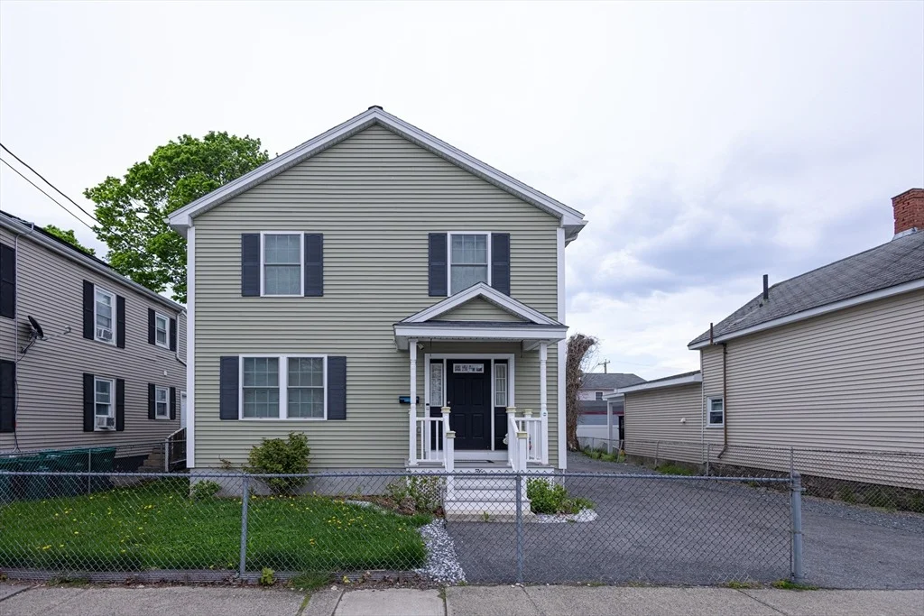Photo of 76 River St