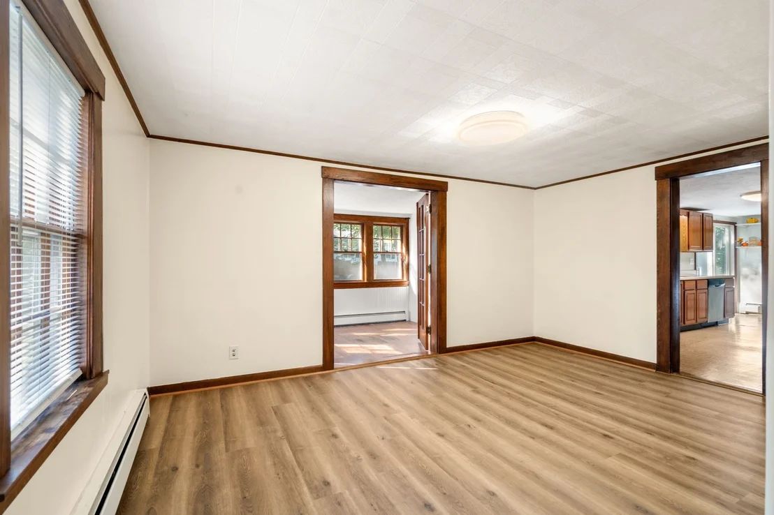 Photo of 32 Elm Street