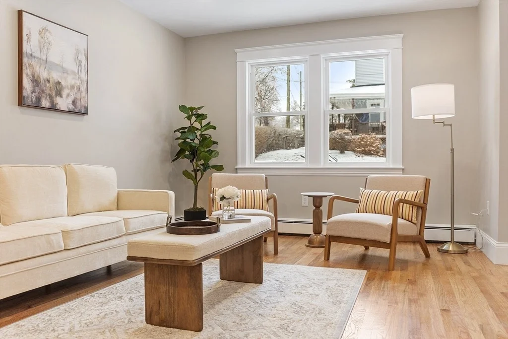 Photo of 130 Beverly Rd