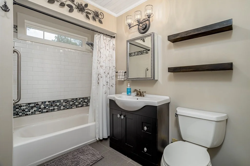 Photo of 2409 W State Rd