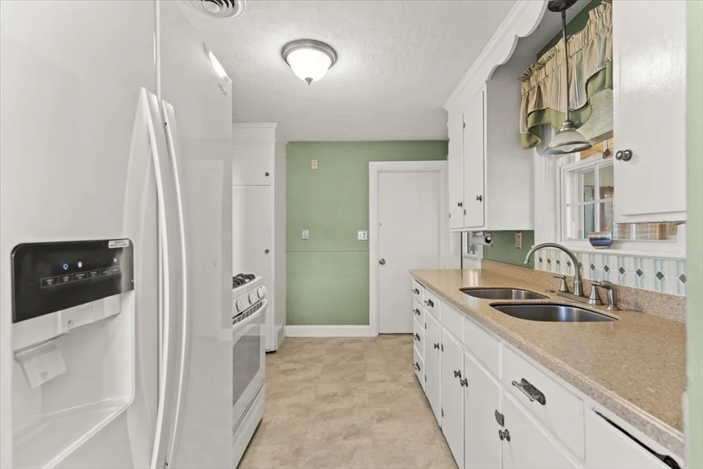 Photo of 49 Cove St