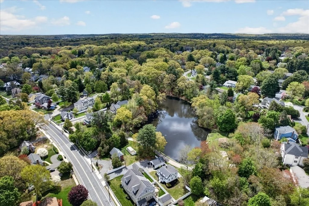 Photo of 1360 Great Plain Ave