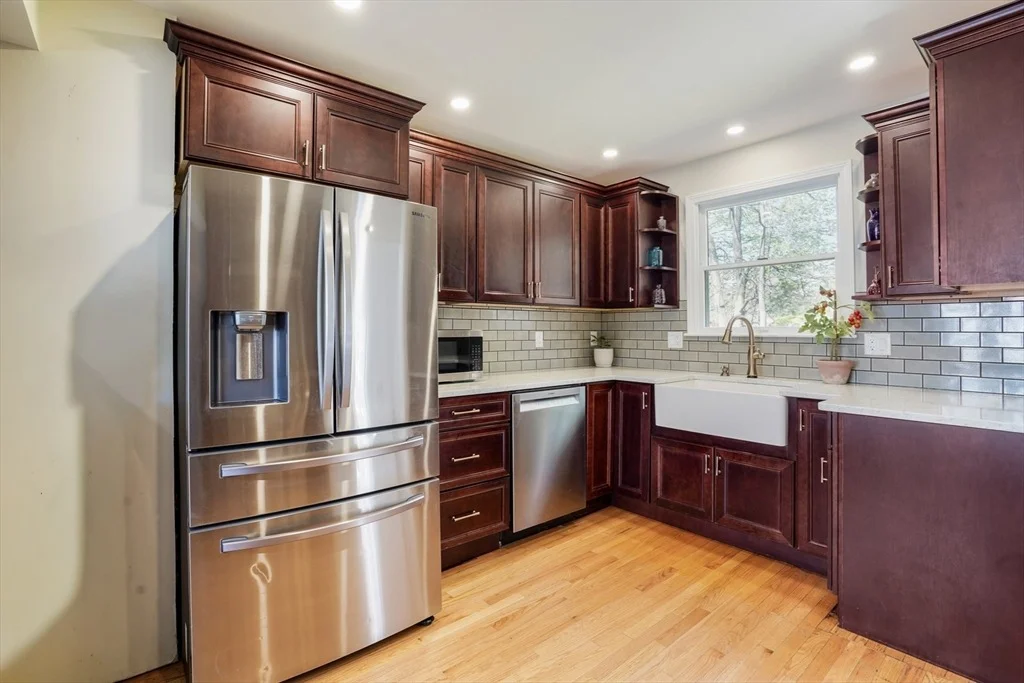 Photo of 37 Violet Ave