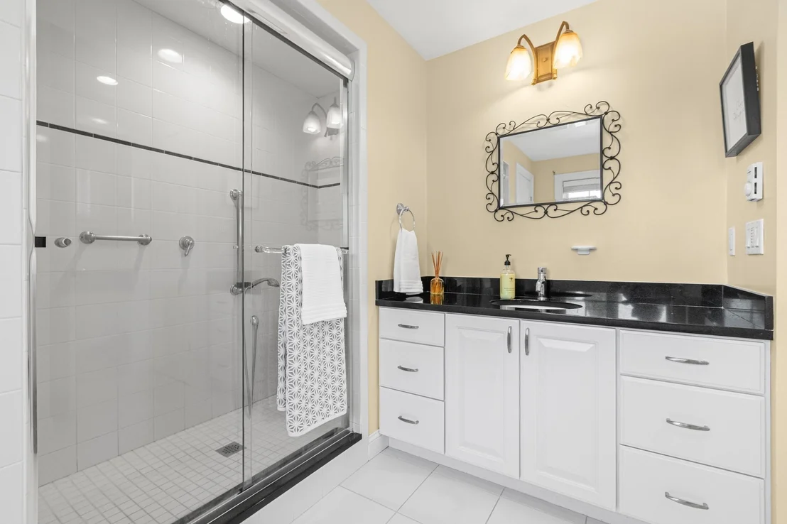 Photo of 27 Bayview Road