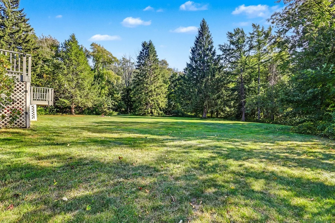 Photo of 49 Meadowview Rd