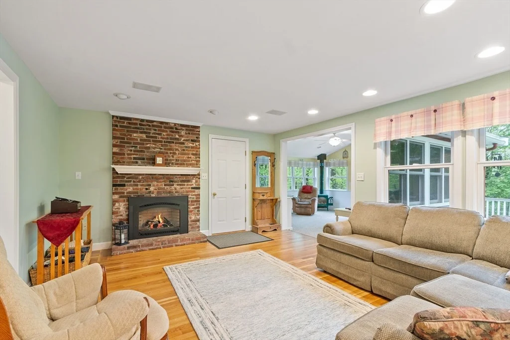 Photo of 8 Footpath Rd