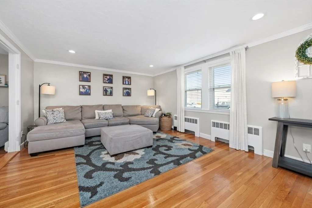 Photo of 10 Shade St