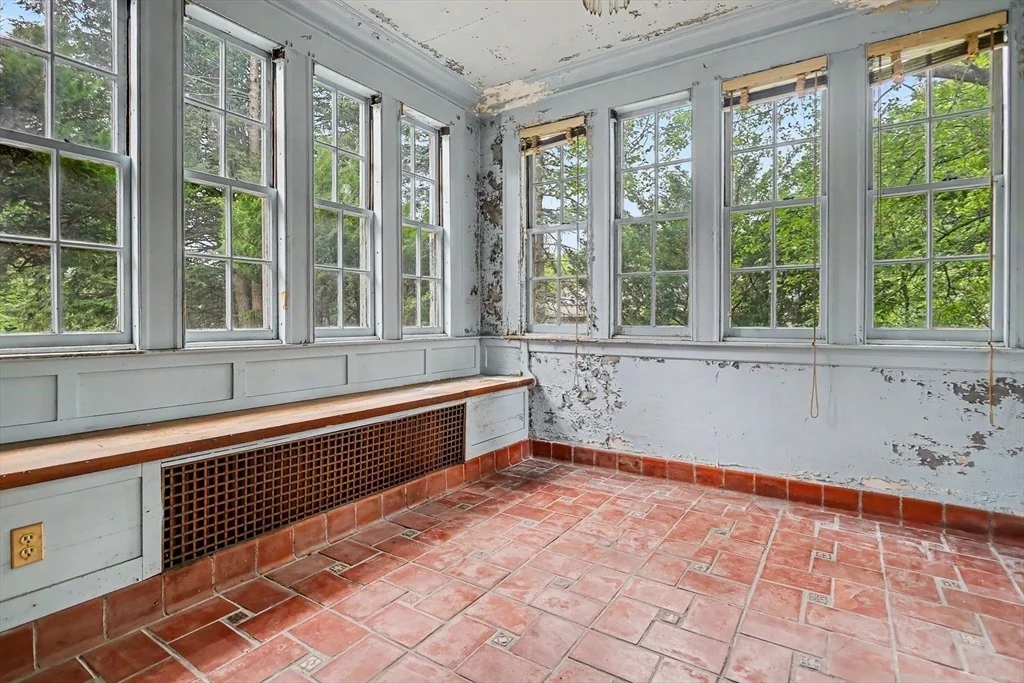 Photo of 165 Berkeley St