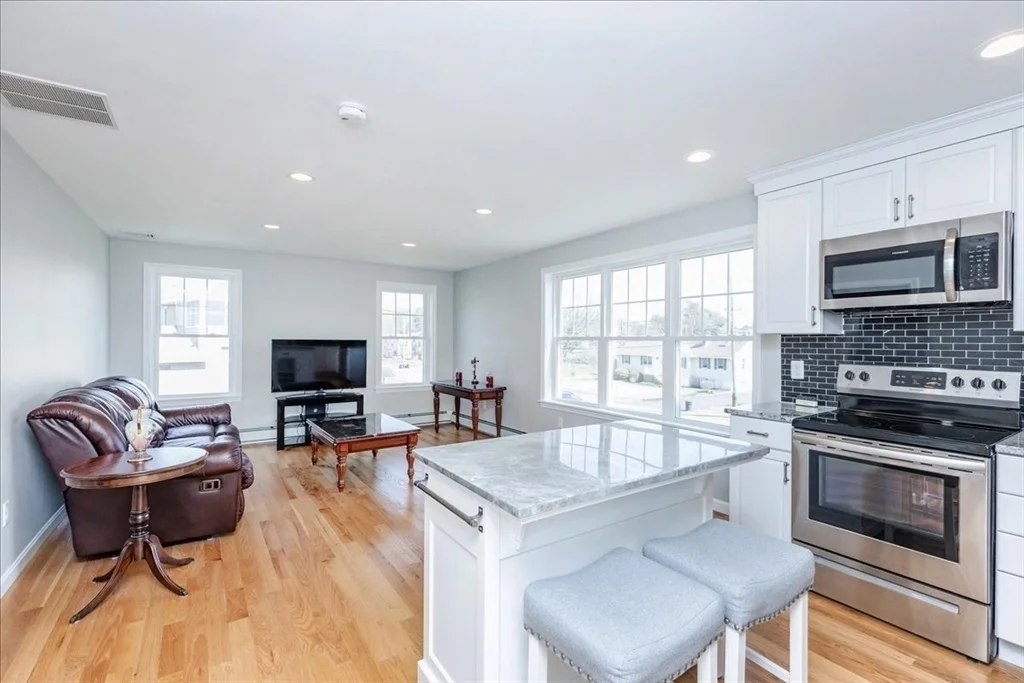 Photo of 8 Dana Rd