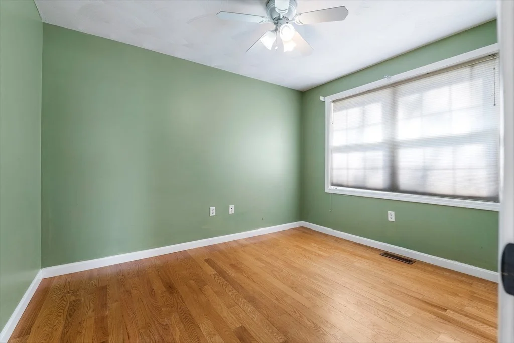 Photo of 534 Hooksett