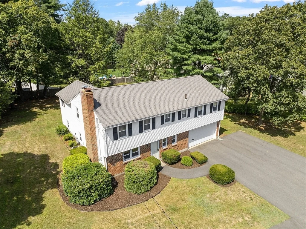 Photo of 4 Whipple Rd