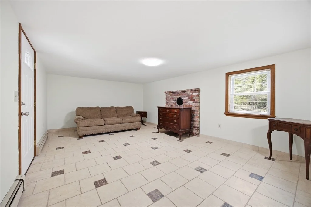 Photo of 50 Harborview Rd