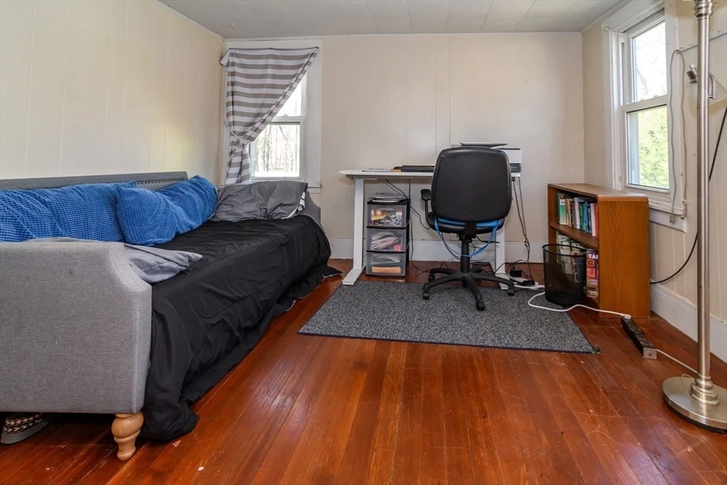 Photo of 128 N Main St