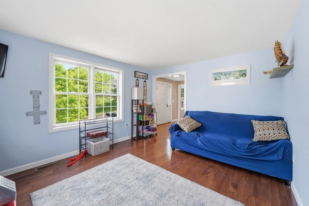 Photo of 11 Eileen Avenue