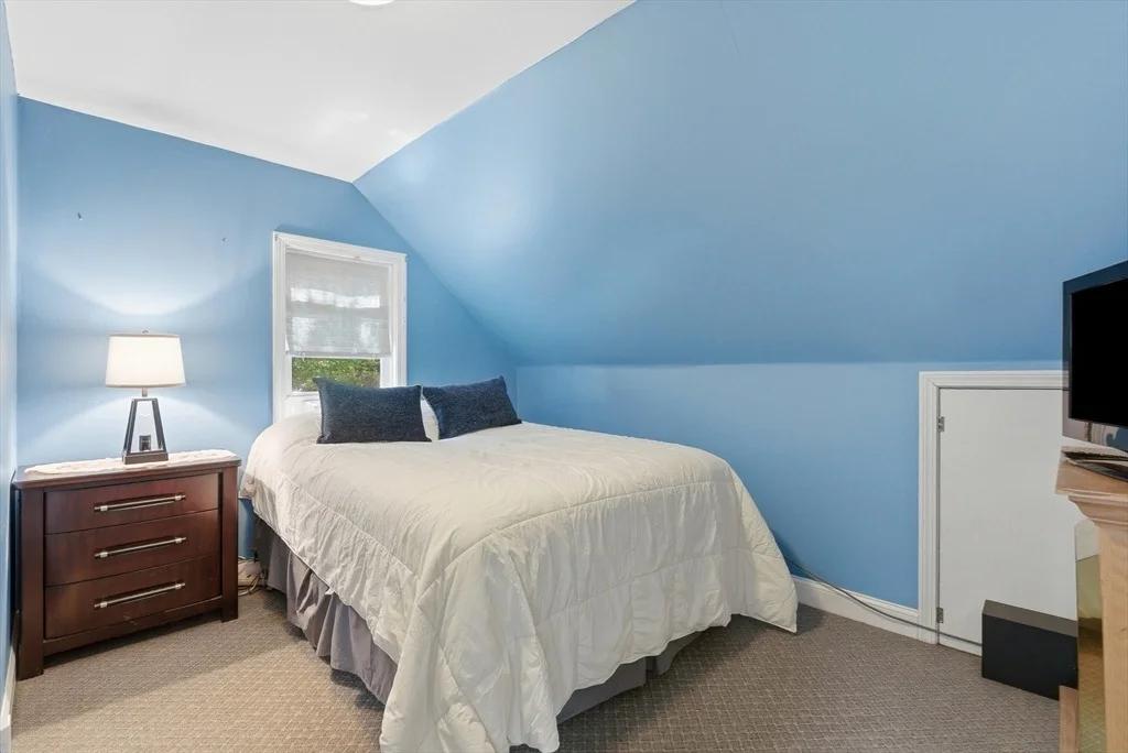 Photo of 649 Concord Rd
