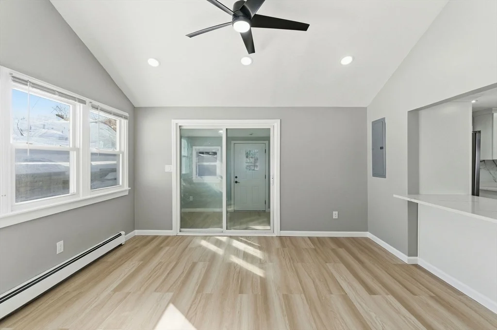 Photo of 206 Burnham