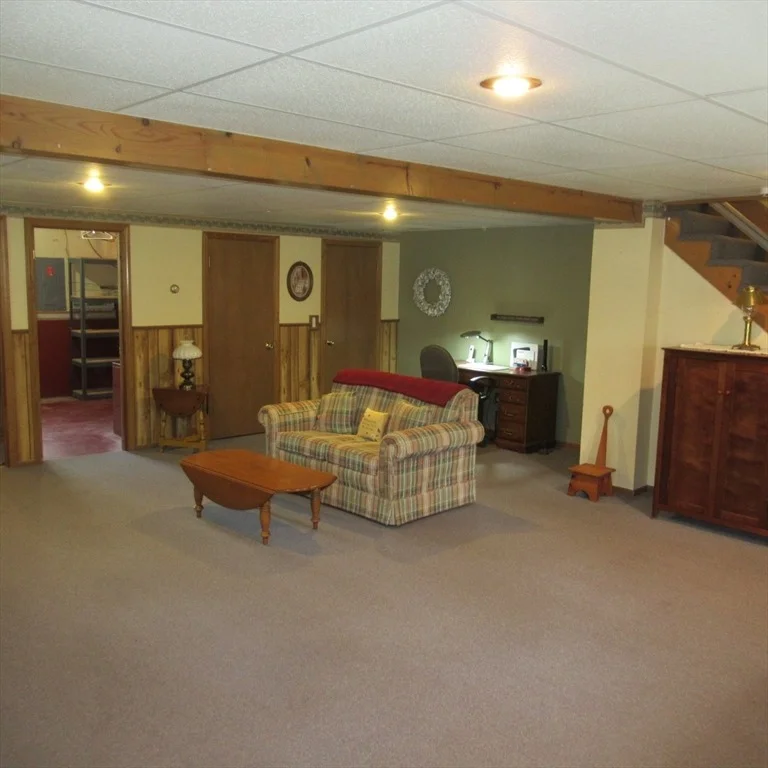Photo of 82 Fox Ave