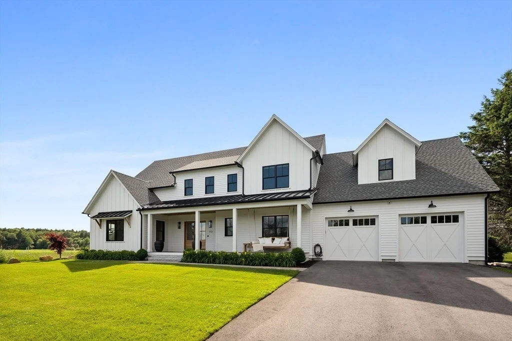 Photo of 112 Middle Rd