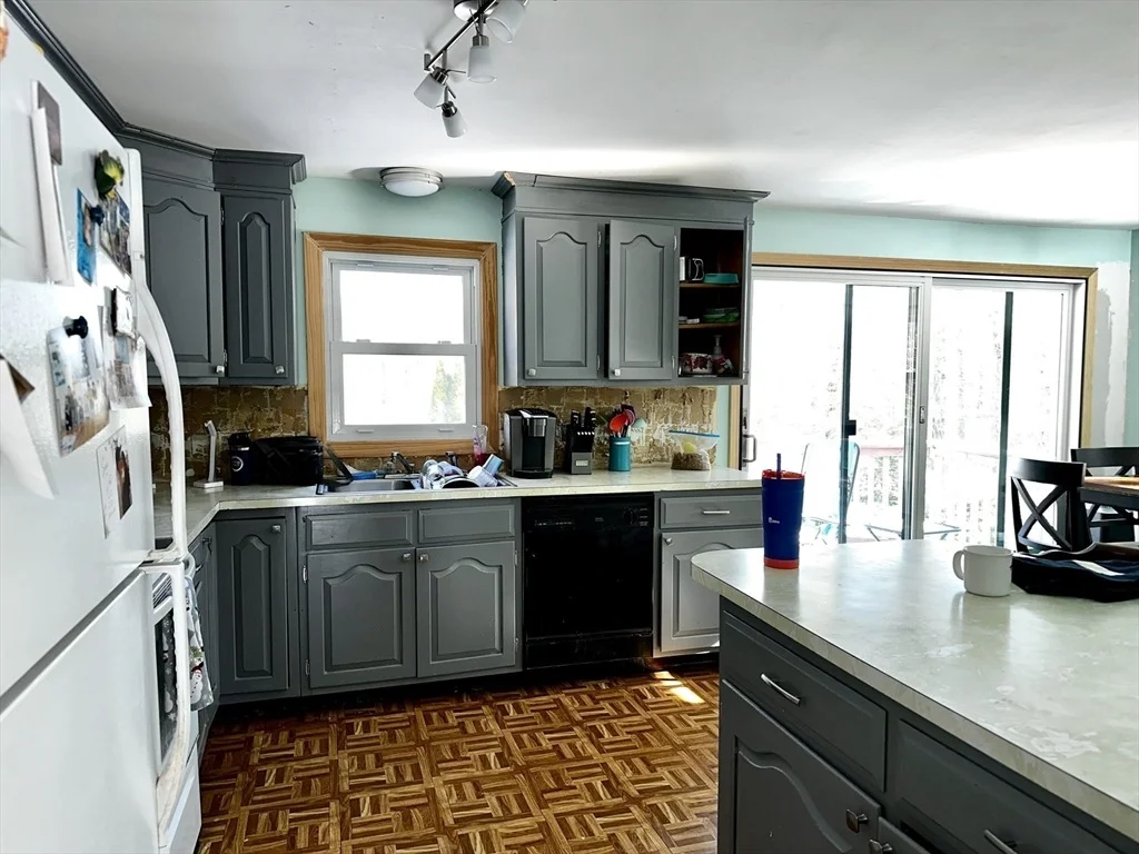 Photo of 47 Newcomb Rd
