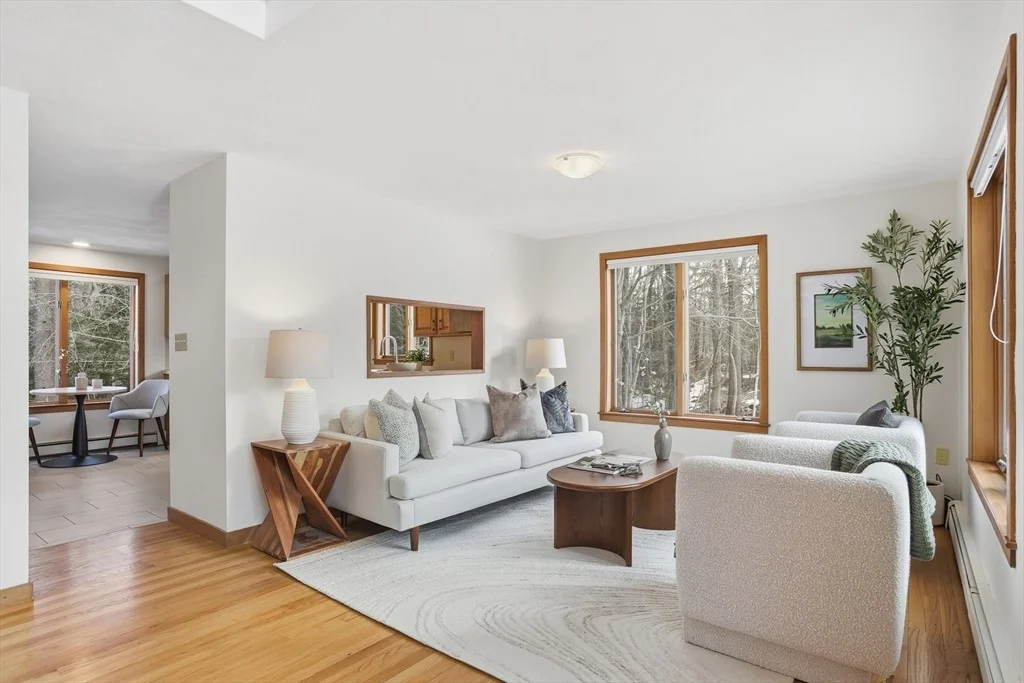 Photo of 10 Laurel Lane