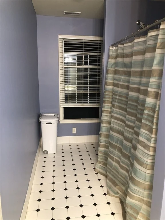 Photo of 6 Everett Circle
