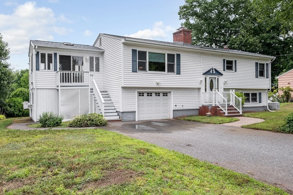 Photo of 19 Cochrane Cir