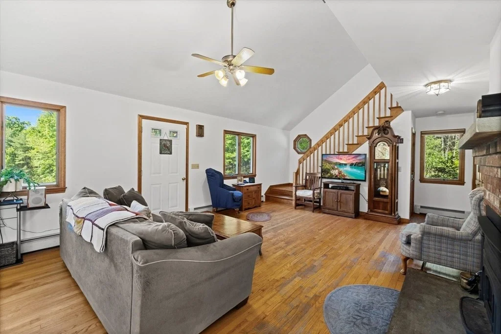 Photo of 110B High Street