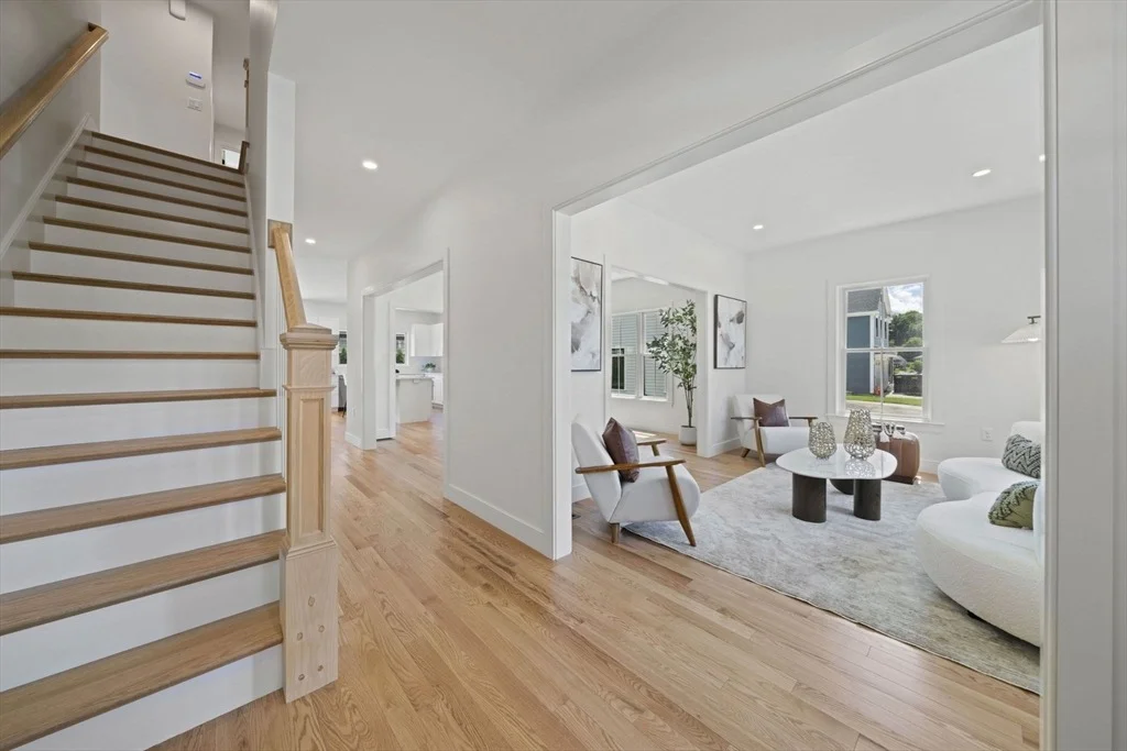 Photo of 9 Mina Way