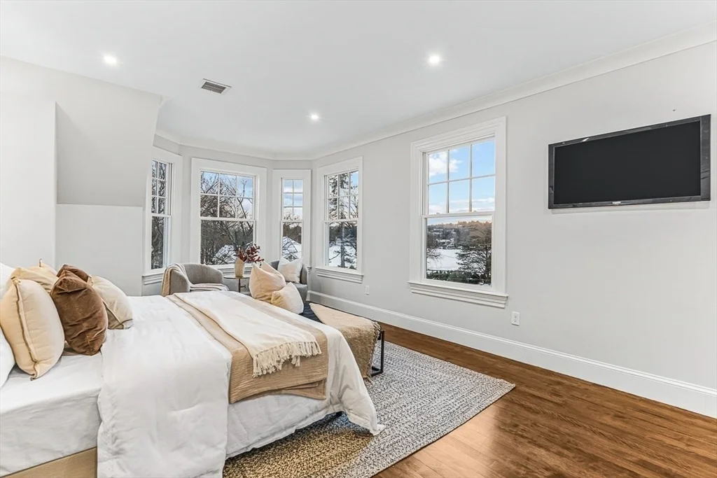 Photo of 6 Lakeview Road