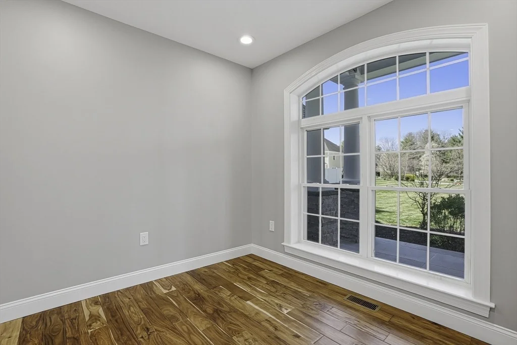 Photo of 11 Fairway Dr