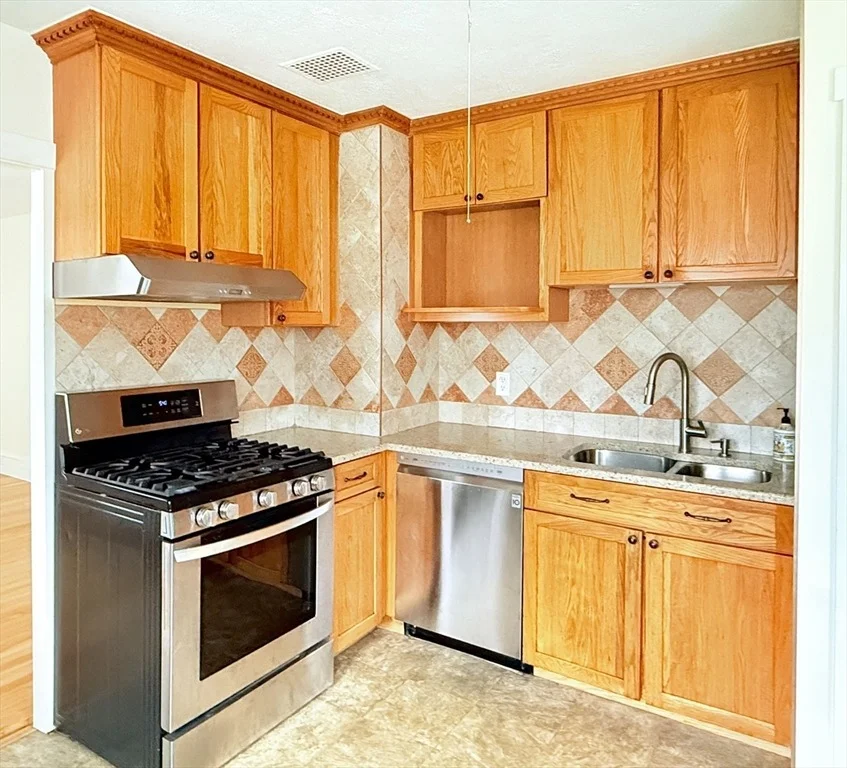 Photo of 47 Kendall Ave