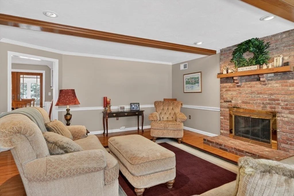 Photo of 15 Fox Run Rd