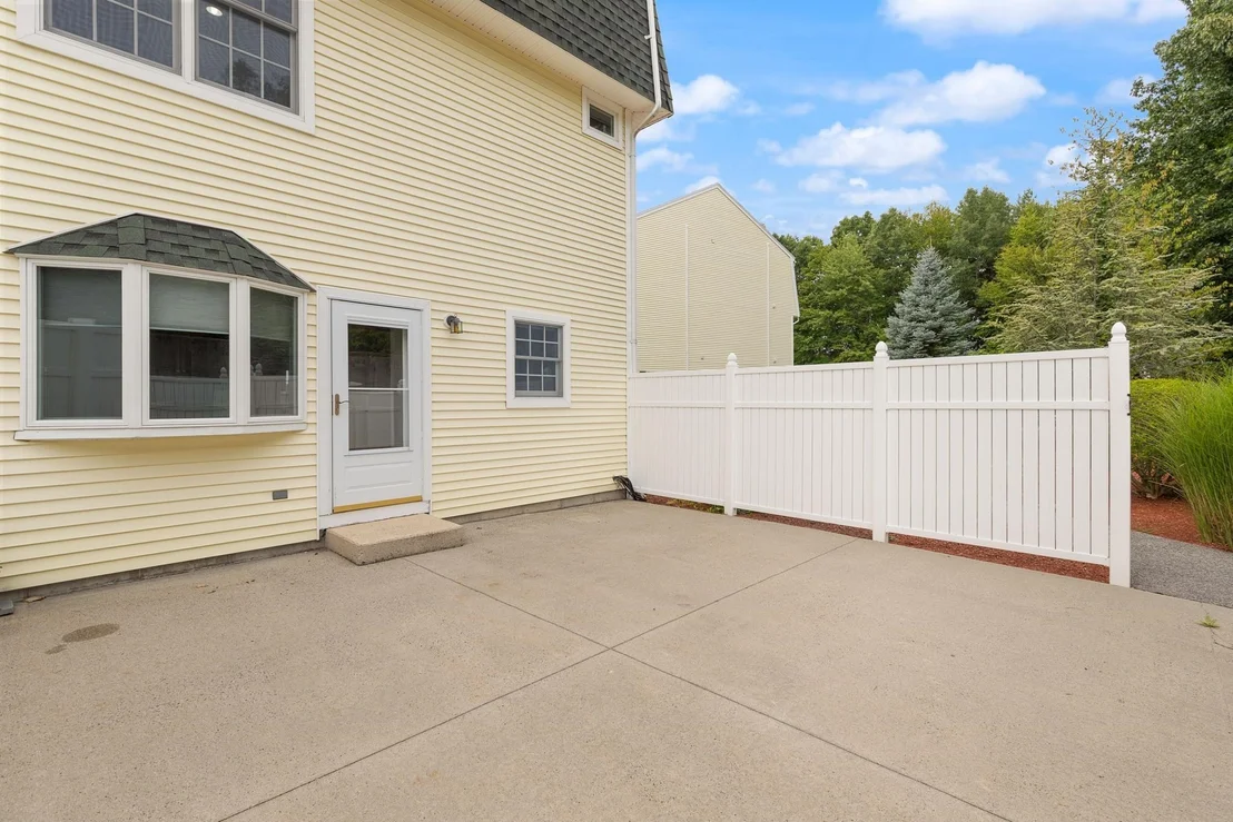 Photo of Unit 8 at 8 Dansreau Place