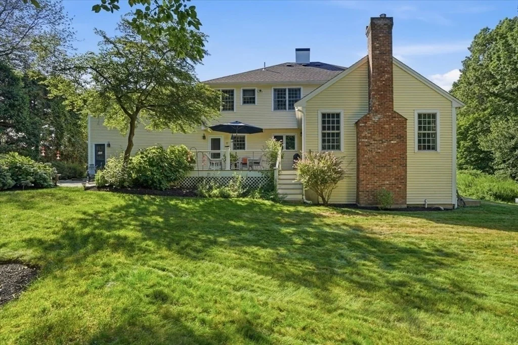 Photo of 14 Windward Ln