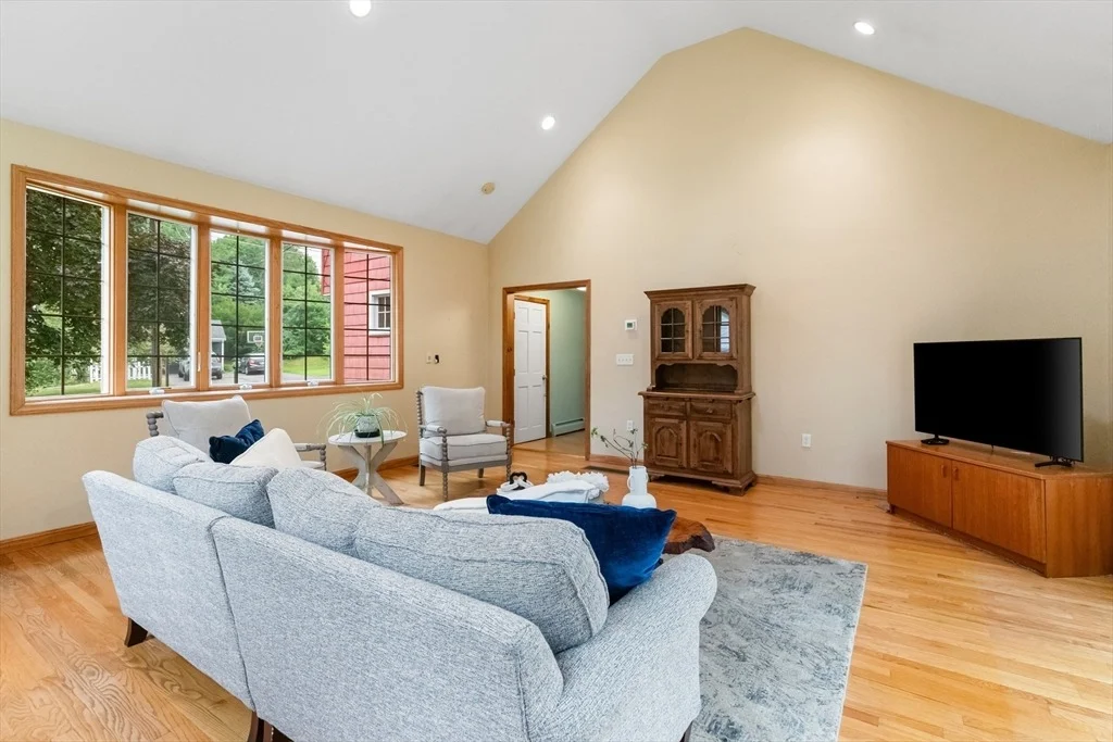 Photo of 8 Indian Lane