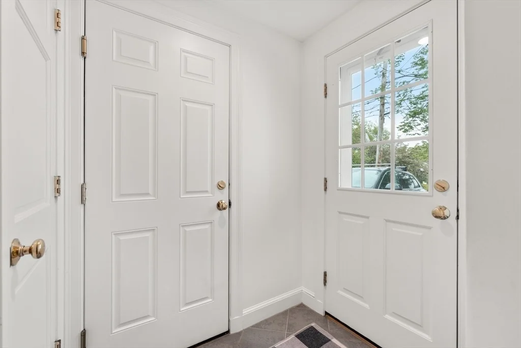 Photo of 60 Marilyn Rd