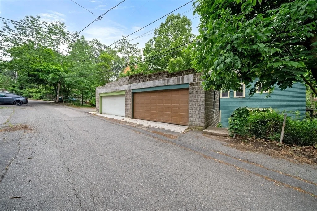 Photo of Unit 2 at 179 Rawson