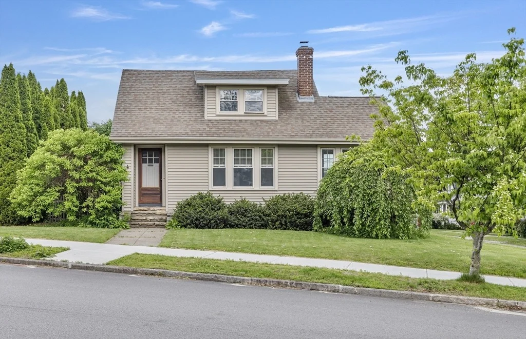 Photo of 53 Hillcroft Ave