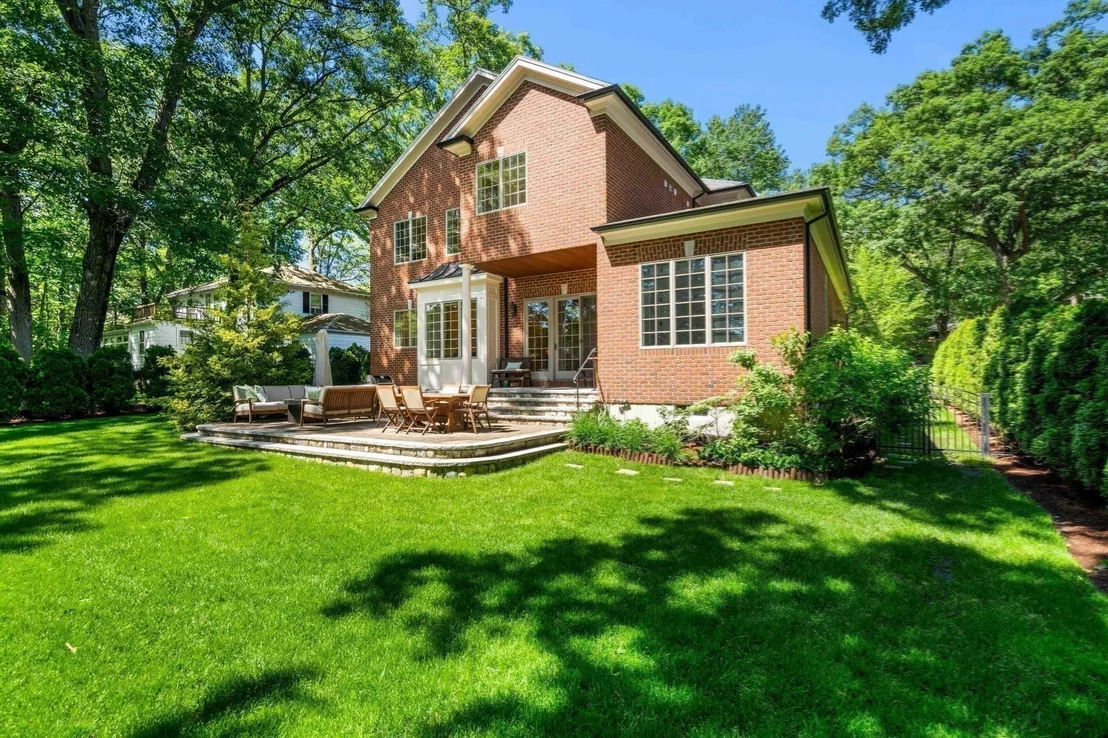 Photo of 129 Rangeley Rd