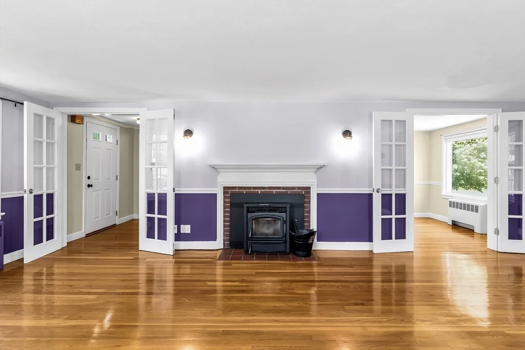 Photo of 370 Main St
