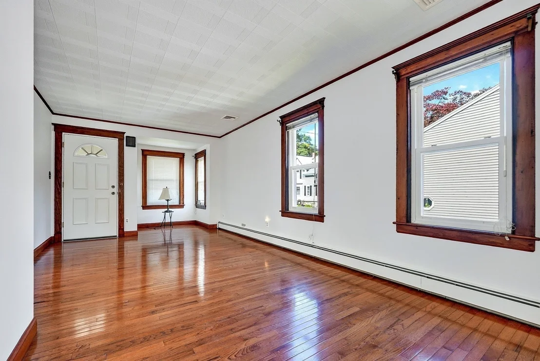 Photo of 83 Beacon Street