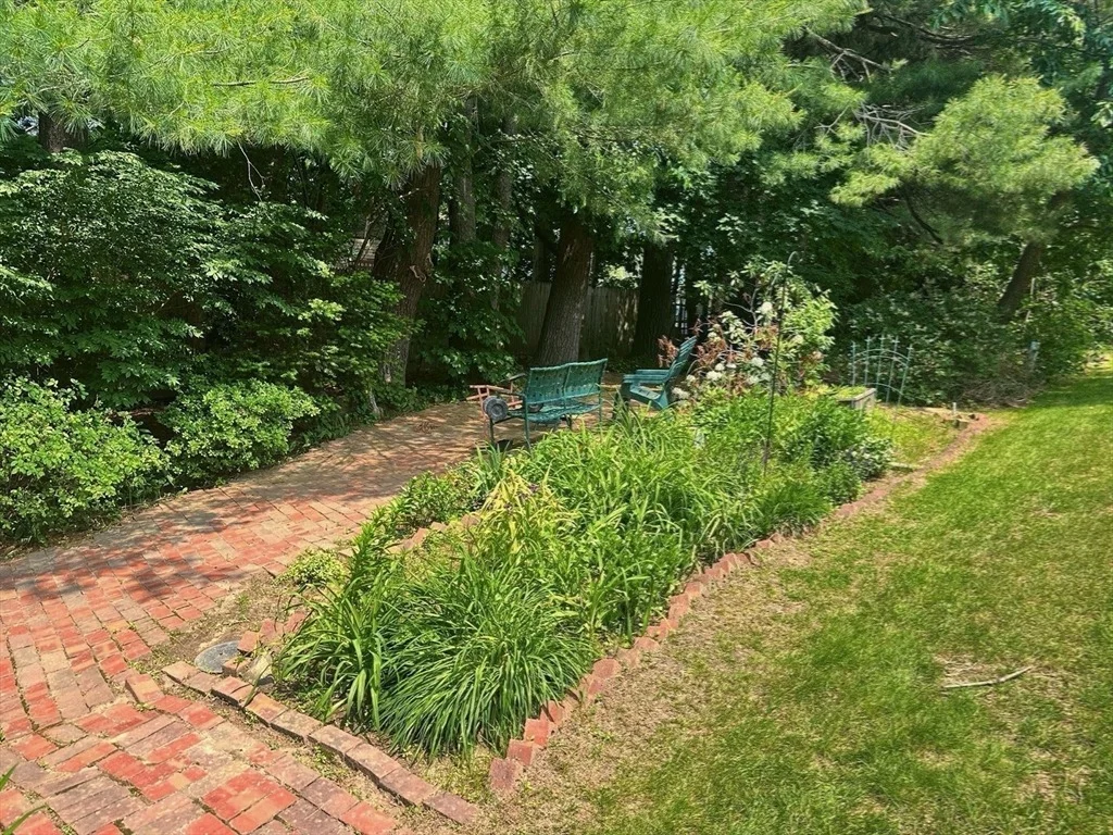 Photo of Unit D at 4 Maple Crest Circle