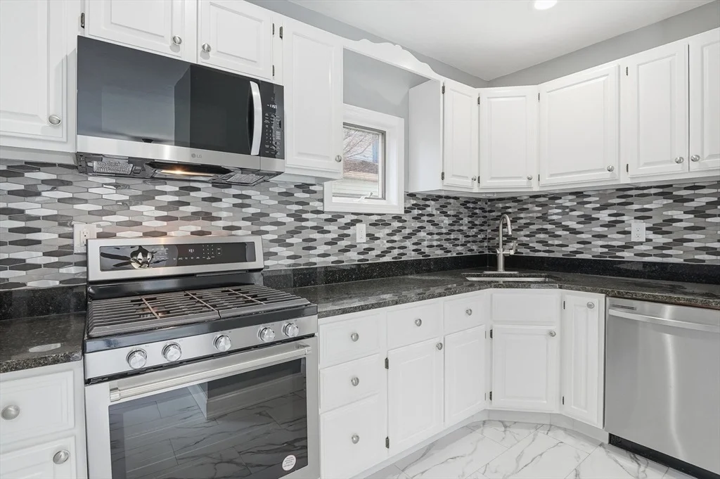 Photo of 323 Burncoat Street